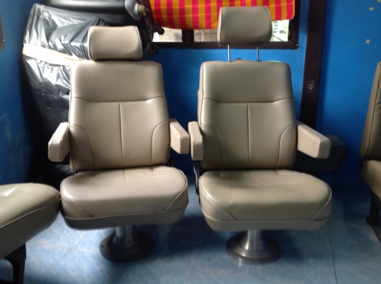 ขายเบาะรถตู้ ครับ