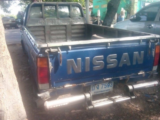 ขายทั้งคัน และแยกอ่ะหลั่ยครับ NISSAN BIG M ตอนเดียว เครื่อง TD27