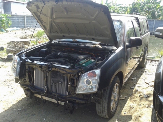 Isuzu d-max2003ถูกๆ Isuzu d-max2003ถูกๆ