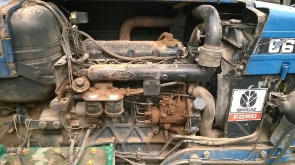 ขายรถไถ 2 เพลา Ford 6610 สภาพสวยพร้อมใช้ เอกสารเล่มทะเบียนครบ ยางเต็ม แถมผานดันหน้า และผาน 6 ราคาต่อรองได้ครับ