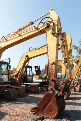 มีVDO สาธิต KOMATSU PC210-6  เก่านอก เอวแน่น ปั็มแรง สภาพพร้อมใช้ สุดๆเอาไปแบ่งกันใช้ได้เลยครับ จัดไฟแนนท์ได้