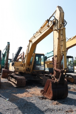 มีVDO สาธิต KOMATSU PC210-6  เก่านอก เอวแน่น ปั็มแรง สภาพพร้อมใช้ สุดๆเอาไปแบ่งกันใช้ได้เลยครับ จัดไฟแนนท์ได้