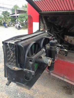 ขายบัสแอร์ 6 ล้อชั้นครึ่ง