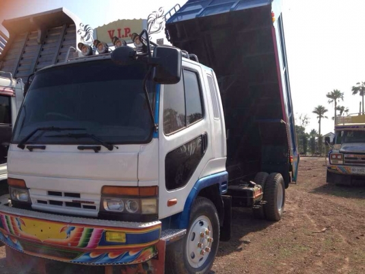 ขาย 6 ล้อดั้มพ์ ฟูโซ่ Fuso สภาพสวย