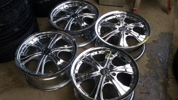 ล้อขอบ 17  6รู ราคา 8,500