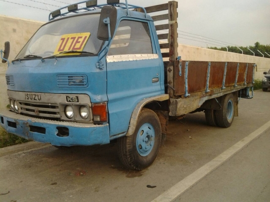 ขาย รถบรรทุก ISUZU 6 ล้อ
