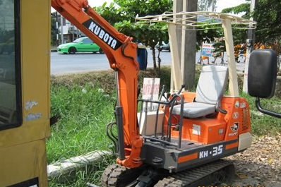 KUBOTA KH30