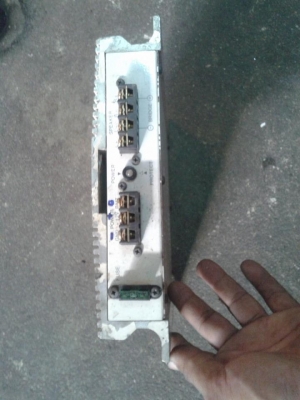 แท่นขยายติดรถยนต์ ROYAL