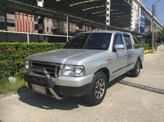 ขายFord 4 ประตู 2500 ตัวtop ครับ ขายFord 4 ประตู 2500 ตัวtop ครับ