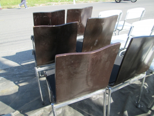 มี 6 ตัว  แข็งแรง  สภาพดี   ทุกตัว   ตัวละ 300 บาท