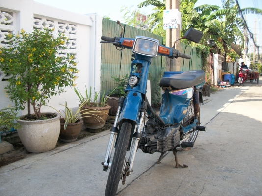 ขายด่วน อาร์ซีเลิฟ 100 เครื่องติดวิ่งได้ มีทะเบียนตามสภาพรูปที่เห็น