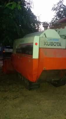 ขายรถเกี่ยวนวดข้าว kubota dc60 Plus พร้อมเทเลอร์ ขายรถเกี่ยวนวดข้าว kubota dc60 Plus พร้อมเทเลอร์