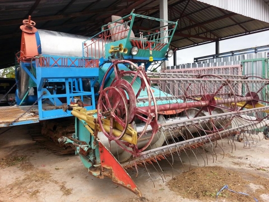 ขายรถเกี่ยวข้าวรองกระสอบ เครื่อง195แรง HO7D ปั้ม22ไดกิ้น เครื่องดี ช่วงล่างแน่น สภาพพร้อมใช้งาน สนใจโทร 090-8588220คุณนะ ID:narong498 หรือ www.truck.in.th/498