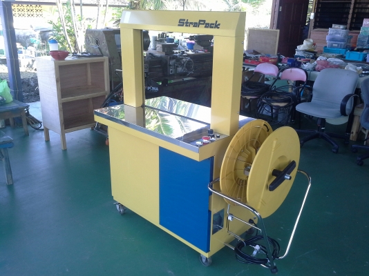 เครื่องรัดกล่องอัตโนมัติ ขายดั๊มราคา 50,000 บาท StraPack Model : SQ-8S นำเข้าจากญี่ปุ่นซื้อมาใหม่ไม่ได้ใช้งาน เครื่องรัดกล่องอัตโนมัติ ขายดั๊มราคา 50,000 บาท StraPack Model : SQ-8S นำเข้าจากญี่ปุ่นซื้อมาใหม่ไม่ได้ใช้งาน