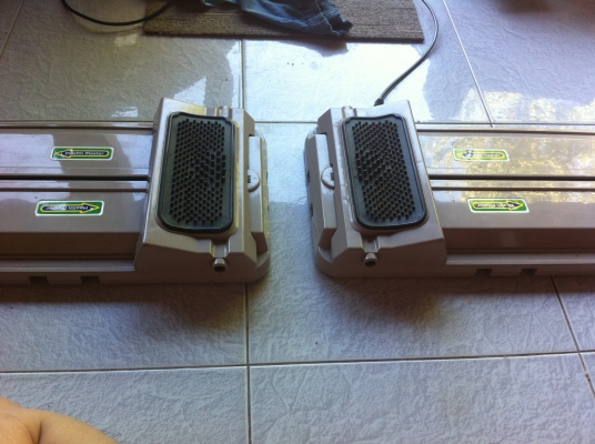 ชุดออกกำลังกายแบบยื่นแล้วออกแรงขาดันออก 1 ชุดได้สองอัน