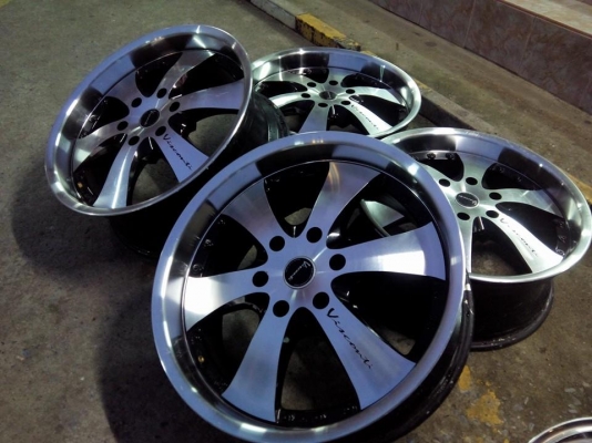 ขายครัฟขอบ 20 6รู139.7et20กว้าง8.5 ไม่มีซ่อม ขาย 9500 โทร0898128457 ดูของได้ที่ คลอง2 คลองหลวง ซ.บงกช11 จัดส่งทั่วประเทศ