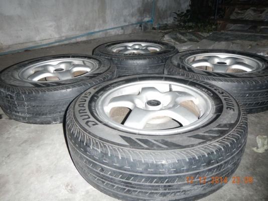 ขายล้อแม็กซ์สกายไลน์ 5รู114.3 4วงพร้อมยาง