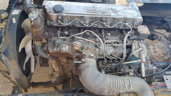 ISUZU NPR   ขายไปราชบุรีแล้วค่ะ