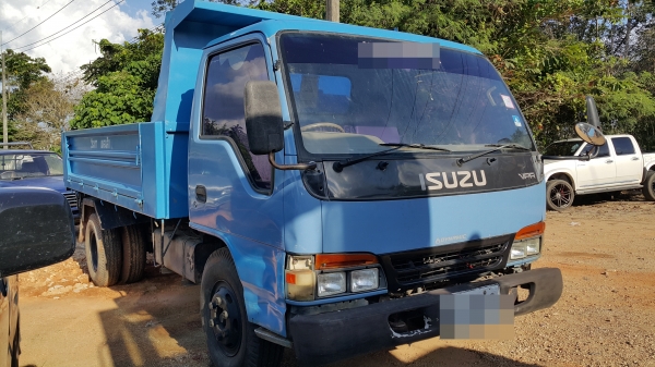 ISUZU NPR   ขายไปราชบุรีแล้วค่ะ