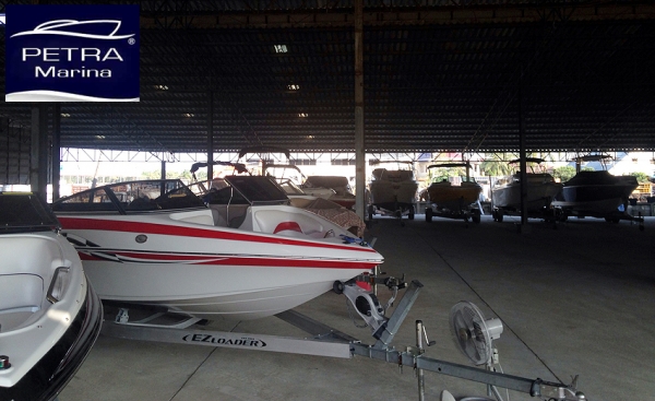 เภตรา มารีน่า ปทุมธานี  รับฝากจอดเรือ พร้อมบริการแลมป์ขึ้นลง