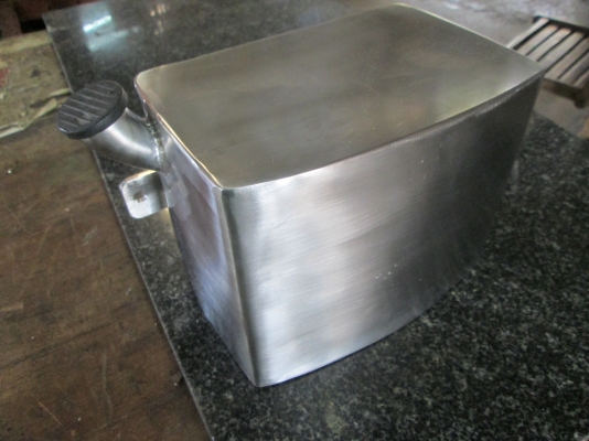 ถังใส่น้ำฉีดกระจก Suzuki caribian สเตนเลส เท่ๆ