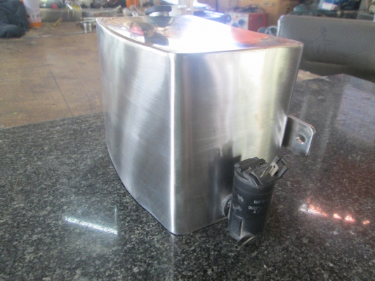 ถังใส่น้ำฉีดกระจก Suzuki caribian สเตนเลส เท่ๆ