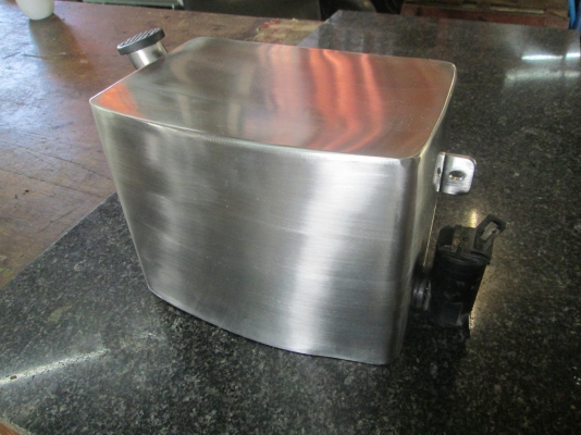 ถังใส่น้ำฉีดกระจก Suzuki caribian สเตนเลส เท่ๆ