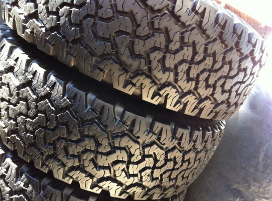 ขายยาง BF Goodrich All-terrain 265 75 r16 ปี14 ตุ่มหน้ายางอยู่ครบ ขายยาง BF Goodrich All-terrain 265 75 r16 ปี14 ตุ่มหน้ายางอยู่ครบ