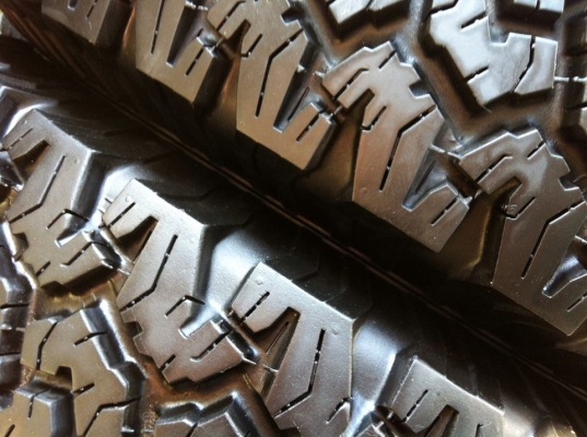 ขายยาง BF Goodrich All-terrain 265 75 r16 ปี14 ตุ่มหน้ายางอยู่ครบ ขายยาง BF Goodrich All-terrain 265 75 r16 ปี14 ตุ่มหน้ายางอยู่ครบ