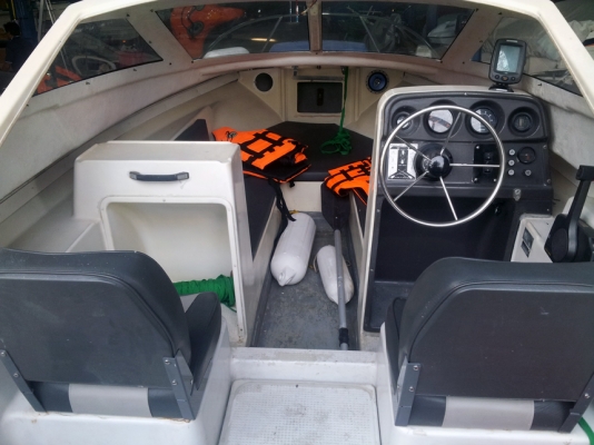 เรือ YAMAHA SR17 เครื่อง85 แรงพร้อใใช้ เรือ YAMAHA SR17 เครื่อง85 แรงพร้อใใช้