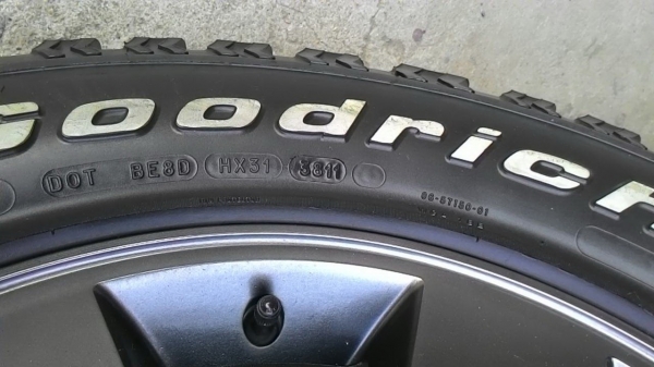 ขายยาง BF ALL 265/70R16 ปี 11 พร้อมล้อสีเทากัล