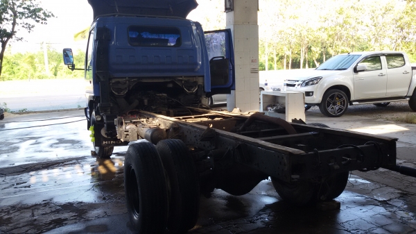 ขายรถ6ล้อNQR120แรง รถห้างแท้ เบรกทิฟฟี่แยกหน้า-หลัง ช่วงล่างF หน้าหลัง เกียรใหญ่6เกียร กระจกไฟฟ้า-แอร์เย็น เครื่องดี คัชชีสวย เอาไปต่อดั้มได้เลยครับ ขายรถ6ล้อNQR120แรง รถห้างแท้ เบรกทิฟฟี่แยกหน้า-หลัง ช่วงล่างF หน้าหลัง เกียรใหญ่6เกียร กระจกไฟฟ้า-แอร์เย็น เครื่องดี คัชชีสวย เอาไปต่อดั้มได้เลยครับ