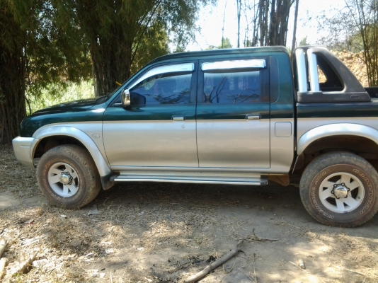 ขายด่วน มิตซู สตราด้าแกรนดิส4ประตู4&times;4