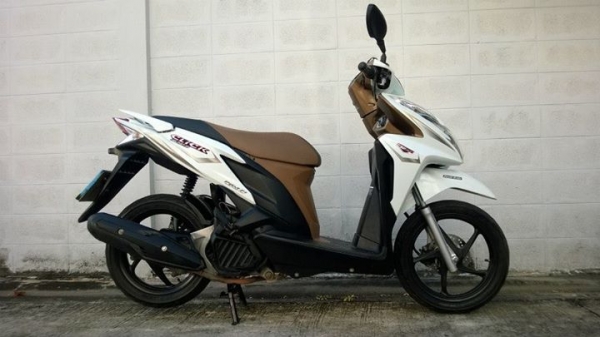 Click125i 2014 ตัว TOP ideling ราคาสุดพิเศษ พร้อมข้อเสนอสุดเร้าใจ