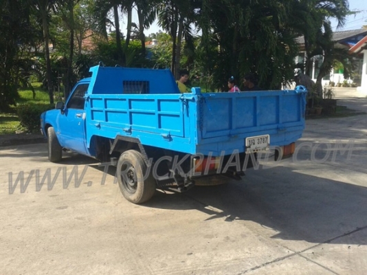 รถปิกอัพ 4 ล้อ กระบะดัมพ์ ยี่ห้อ TOYOTA...สามารถชมสภาพรถและทดลองขับได้ที่ศูนย์พักรถ truck2hand จังหวัดสระบุรี