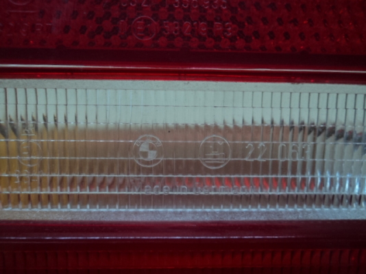 ไฟท้าย 2002เหลี่ยม(ไฟรอโอนครับ) โลโก้2002 ไฟท้าย 2002เหลี่ยม(ไฟรอโอนครับ) โลโก้2002