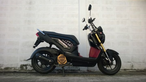 Zoomer ตัว TOP วิ่ง 6000 ของครบ ประกันเพียบ ขายถูกๆ ต่อรองได้จ้า Zoomer ตัว TOP วิ่ง 6000 ของครบ ประกันเพียบ ขายถูกๆ ต่อรองได้จ้า