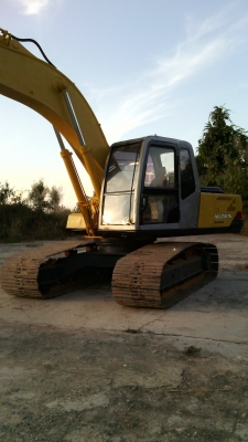 kobelco 200 sk07 mark 2  YN 6085  ( ไม่มีเล่ม ) เจ้าของขายเอง  ต่อรองได้ 080-1253450