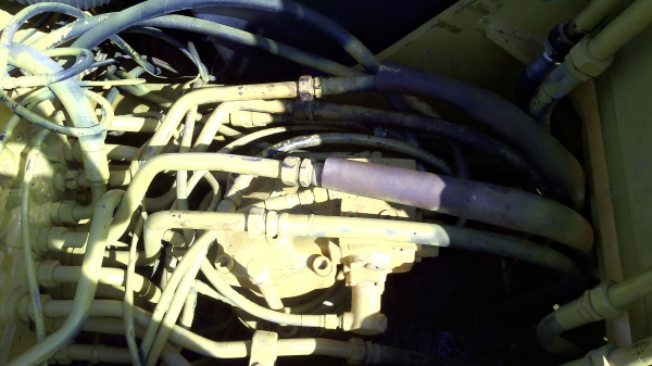 kobelco 200 sk07 mark 2  YN 6085  ( ไม่มีเล่ม ) เจ้าของขายเอง  ต่อรองได้ 080-1253450