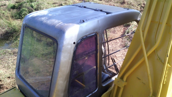 kobelco 200 sk07 mark 2  YN 6085  ( ไม่มีเล่ม ) เจ้าของขายเอง  ต่อรองได้ 080-1253450