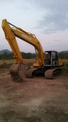 kobelco 200 sk07 mark 2  YN 6085  ( ไม่มีเล่ม ) เจ้าของขายเอง  ต่อรองได้ 080-1253450