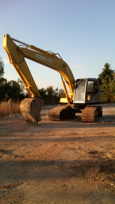 kobelco 200 sk07 mark 2  YN 6085  ( ไม่มีเล่ม ) เจ้าของขายเอง  ต่อรองได้ 080-1253450