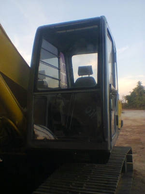 kobelco 200 sk07 mark 2  YN 6085  ( ไม่มีเล่ม ) เจ้าของขายเอง  ต่อรองได้ 080-1253450