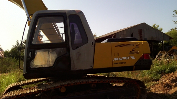 kobelco 200 sk07 mark 2  YN 6085  ( ไม่มีเล่ม ) เจ้าของขายเอง  ต่อรองได้ 080-1253450