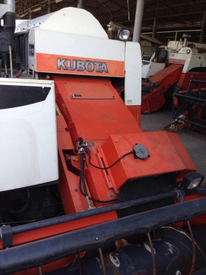 รถเกี่ยว KUBOTA DC60 รถสาธิตสยาม ชั่วโมงน้อยสุดๆ