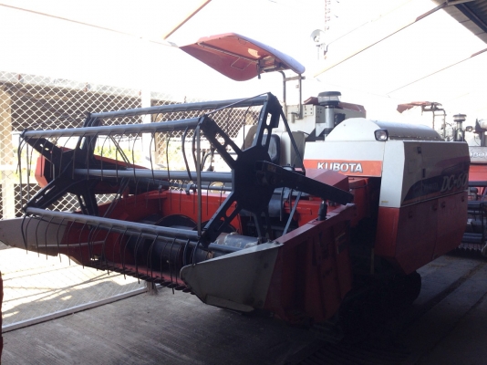 รถเกี่ยว KUBOTA DC60 รถสาธิตสยาม ชั่วโมงน้อยสุดๆ