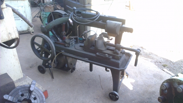 Sell> ขายเลื่อยชักฮีโร่ Hero 14" นิ้ว รุ่นมีปีกน้ำหล่อครับ มอเตอร์ไฟบ้าน 220V. เสียบไฟใช้ได้เลยครับ พร้อมใช้งานสวยๆครับ