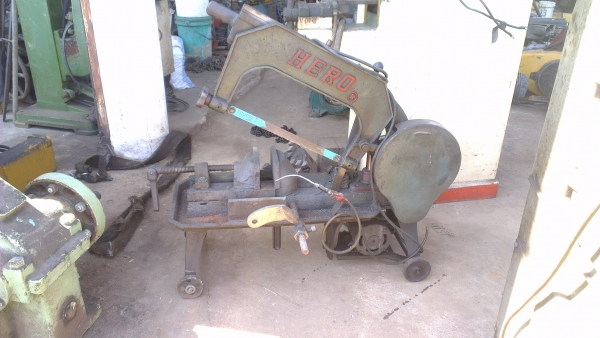 Sell> ขายเลื่อยชักฮีโร่ Hero 14" นิ้ว รุ่นมีปีกน้ำหล่อครับ มอเตอร์ไฟบ้าน 220V. เสียบไฟใช้ได้เลยครับ พร้อมใช้งานสวยๆครับ