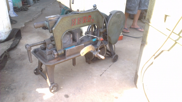 Sell> ขายเลื่อยชักฮีโร่ Hero 14" นิ้ว รุ่นมีปีกน้ำหล่อครับ มอเตอร์ไฟบ้าน 220V. เสียบไฟใช้ได้เลยครับ พร้อมใช้งานสวยๆครับ