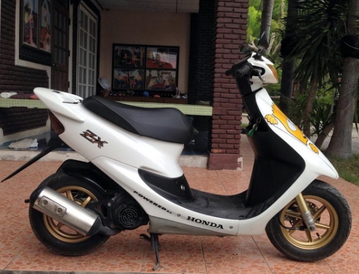 ***ขายHonda ZX ล้อแม็ก โข๊คทอง สภาพสวยพร้อมใช้ สภาพสวย***